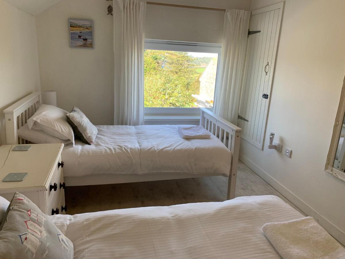 Villa Little Karenza Is The Perfect Cornish Getaway à Saint Anthony Extérieur photo